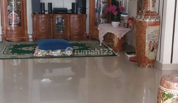 RUMAH MEWAH 2 LANTAI DEKAT SUMMARECON AKSES TOLL  2