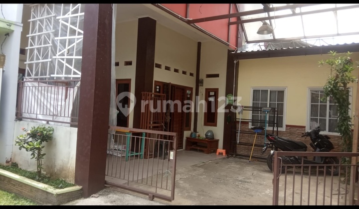Rumah Cantik Dalam Cluster 2 Lantai Layungsari