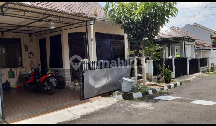 Rumah Nyaman Dekat Transmart Yasmin