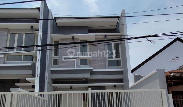 Dijual Rumah Jemursari Dekat Raya Jemursari, Sekolah Petra, Dan Baya 1