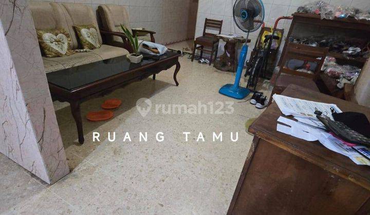 Dijual Rumah /Ruha Jalan Raya Rajawali Bojonegoro Ada Sarang Walet Di Atas 2