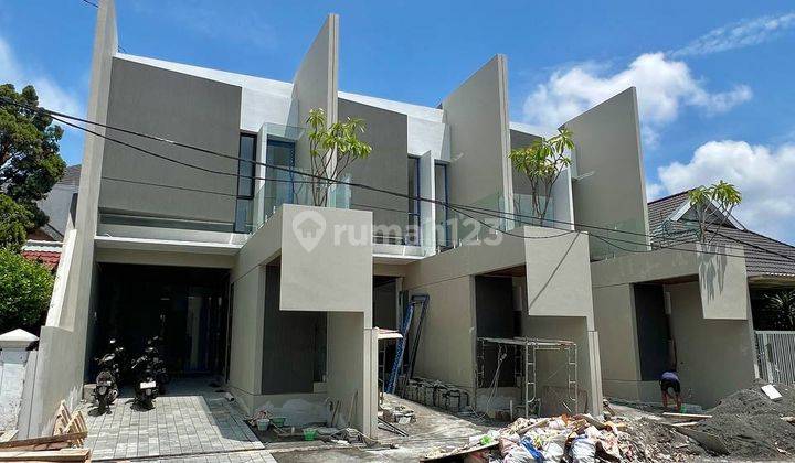 Dijual Rumah Manyar Tirtoasri Dekat Ke Petra Manyar 2