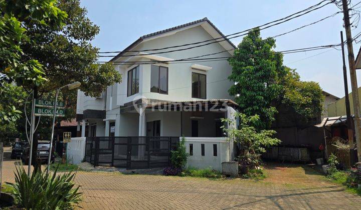 Dijual rumah 2 lantai, baru renovasi di Gardenia Graha Raya 1