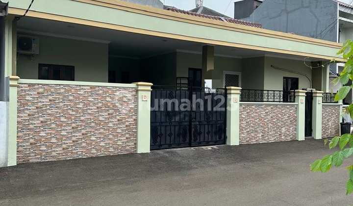 Dijual Rumah Siap Huni, 2 Unit Gandeng Di Regency Melati Mas 1