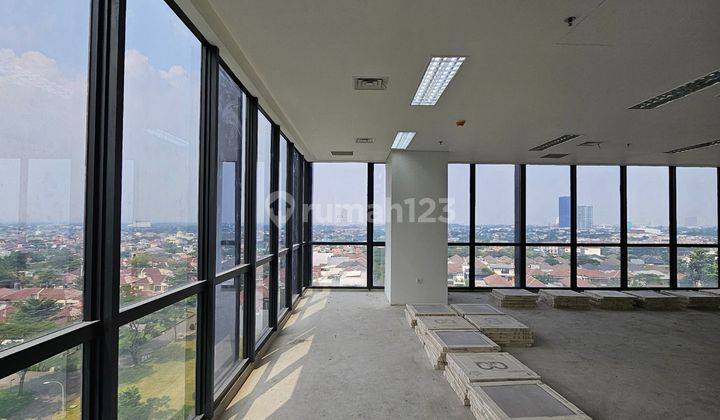 Disewakan Unit Office 134,15mtr Di The Smith, Lantai Bagus 2