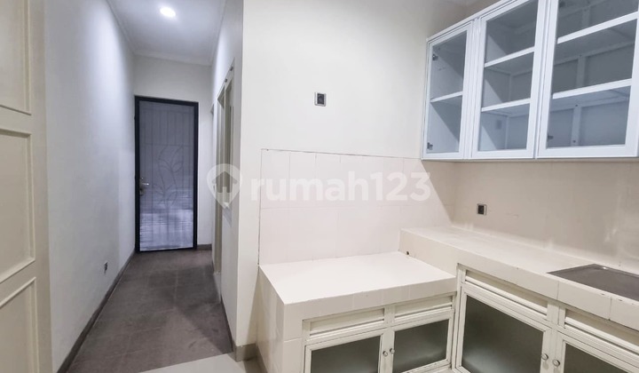 For Rent: Neat House, Move-In Ready, No Pets, In Aquamarine-Pondok Hijau Golf 2