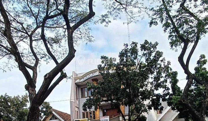 Disewakan Rumah 4 Lantai, Eks Kantor Di Graha Raya, Hadap Jalan Raya 1