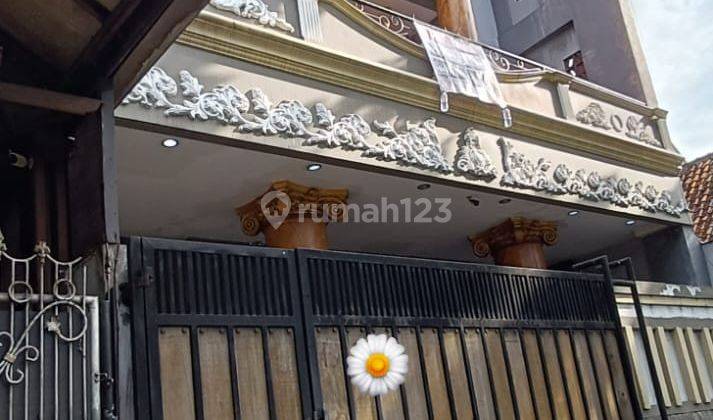 Disewakan Rumah 4 Lantai, Eks Kantor Di Graha Raya, Hadap Jalan Raya 2