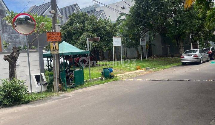 Disewakan Rumah Baru Renovasi, Rapi, 3kamar, Siap Huni Di Graha Raya 2