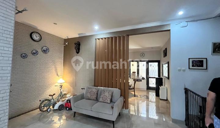 Yuk Beli Rumah 2 Lantai Dengan Desain Minimalis & Rapi Di Nusaloka,bsd (lisbeth)