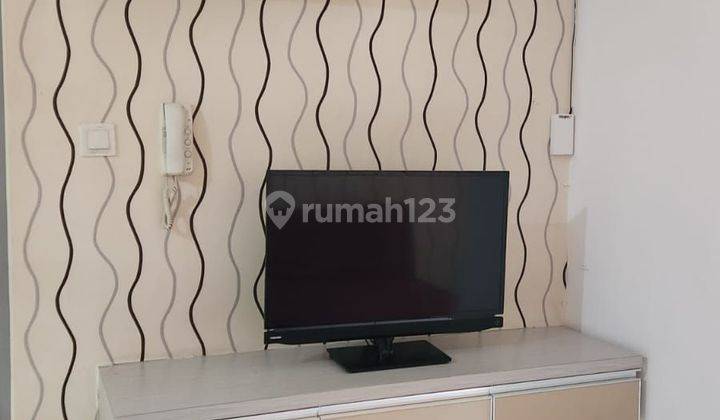 Lokasi Strategis, Apartemen 2br, Tower Bryant, Lantai Tinggi,m Town Apartment 2