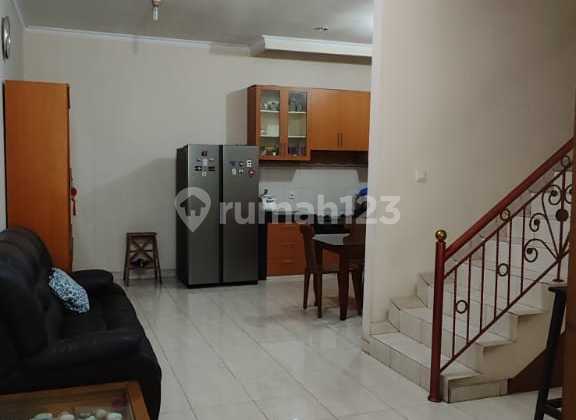 Dijual Rumah 3 Lantai Siap Huni di Citra Garden 3 Ext Siap Huni