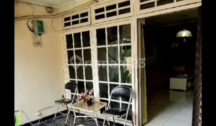 For Sale 1.5-Story House in Pondok Indah Strategic Location