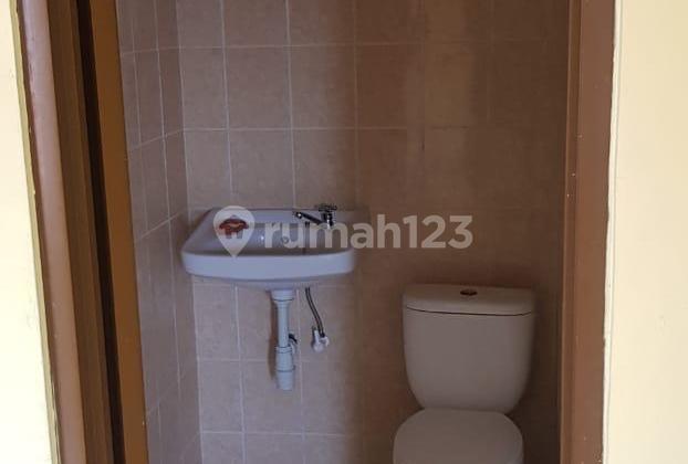 For Sale 2-Story House in Meruya Price 1M Strategic Location 2