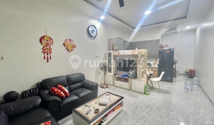 Rumah Modern Furnish Di Jelambar Furnished Rapih Tinggal Masuk! Rumah Modern Furnish Di Jelambar Furnished Rapih Tinggal Masuk!