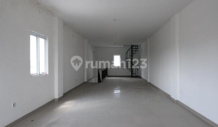 For Sale Shop House on Serang Main Road, Busy Street, Suitable for Business 2