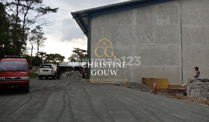 Warehouse For Sale in Cisauk Area 3200m², Two Warehouses in One Location, Strategic Location, Good Building, Ready to Use.