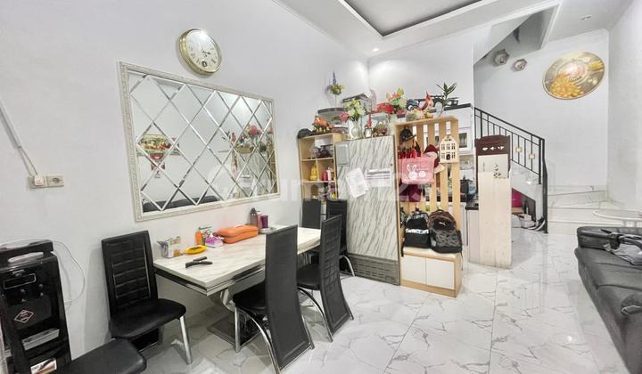 Rumah Semibaru Di Jelambar Uk 4x14 Cantik Terawat