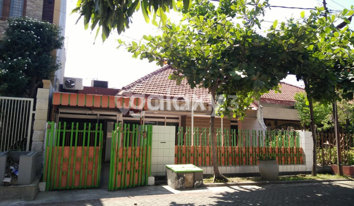 FOR SALE READY-TO-OCCUPY HOUSE IN MANYAR SURABAYA