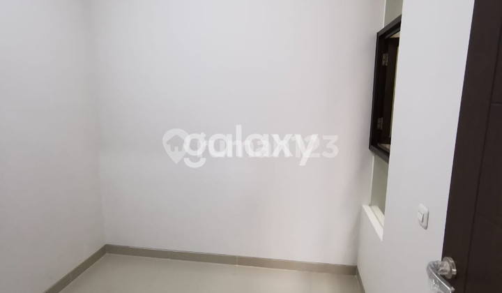 Disewakan Sangat Murah Rumah 2 Lantai Pantai Mentari Surabaya 2