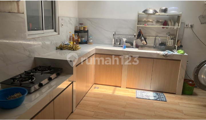 Rumah Bagus Taman Harapan Indah SHM 3 Lantai Hook, Langsung Tinggal Rumah Bagus Taman Harapan Indah SHM 3 Lantai Hook, Langsung Tinggal