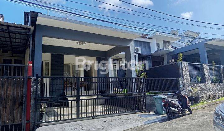 RUMAH  2LT DI  PERUMAHAN BORNEO PARADISO, BALIKPAPAN 1
