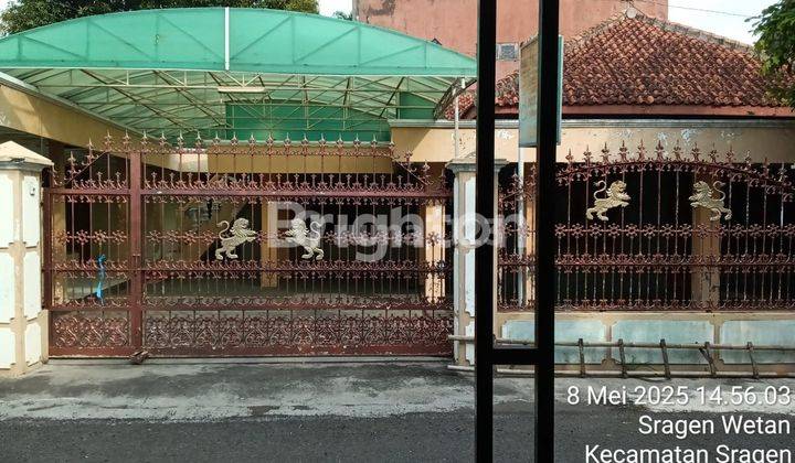 DIJUAL RUMAH BESAR LOKASI DALAM KOTA SRAGEN AMAN NYAMAN HARGA NEGO 1