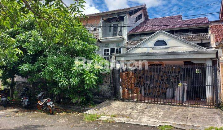 RUMAH TENGAH KOTA BERNUANSA MINIMALIS ELEGAN LOKASI AMAN NYAMAN HARGA NEGO 2