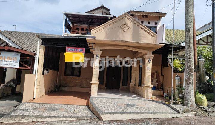 RUMAH TENGAH KOTA BERNUANSA MINIMALIS ELEGAN LOKASI AMAN NYAMAN HARGA NEGO 1