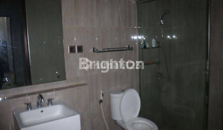 DIJUAL RUMAH 2 LANTAI TENGAH KOTA BERNUANSA MINIMALIS LOKASI DALAM PERUMAHAN BDI AMAN NYAMAN HARGA NEGO