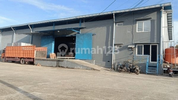 For Rent Large Warehouse Spacious Parking Location Km 13