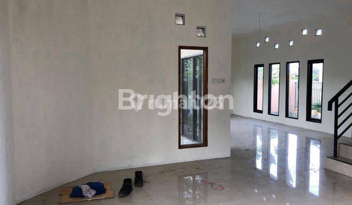 DIJUAL RUMAH FULLFURNISH TENGAH KOTA BERNUANSA MINIMALIS LOKASI BATAKAN DAERAH AMAN NYAMAN HARGA NEGO 2