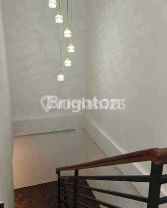 Dijual Rumah Cantik Tengah Kota Bernuansa Minimalis Lokasi Dalam Perumahan Calladium Aman Nyaman Harga Nego 2