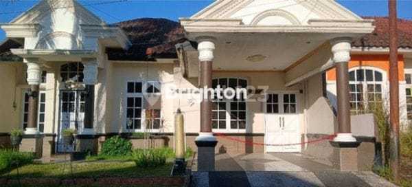 Disewakan Rumah Fullfurnish Tengah Kota Bernuansa Minimalis Lokasi Dalam Perumahan Bdi Aman Nyaman Harga Nego Disewakan Rumah Fullfurnish Tengah Kota Bernuansa Minimalis Lokasi Dalam Perumahan Bdi Aman Nyaman Harga Nego