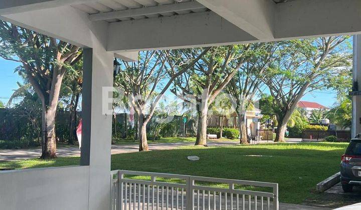 DIJUAL RUMAH FULLFURNISH TENGAH KOTA BERNUANSA VILLA PINGGIR PANTAI LOKASI DALAM PERUMAHAN BATAKAN VILAGE AMAN NYAMAN HARGA NEGO 2