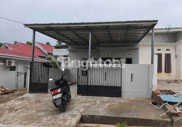 Dijual Rumah Cantik Siap Huni Daerah Tengah Kota Bernuansa Minimalis Lokasi Daerah Km 3 Area Aman Nyaman Harga Nego