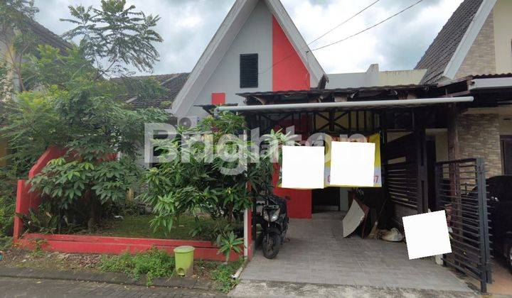 DIJUAL RUMAH SEMIFURNISH TENGAH KOTA LOKASI DALAM PERUMAHAN WIKA AMAN NYAMAN HARGA NEGO 1