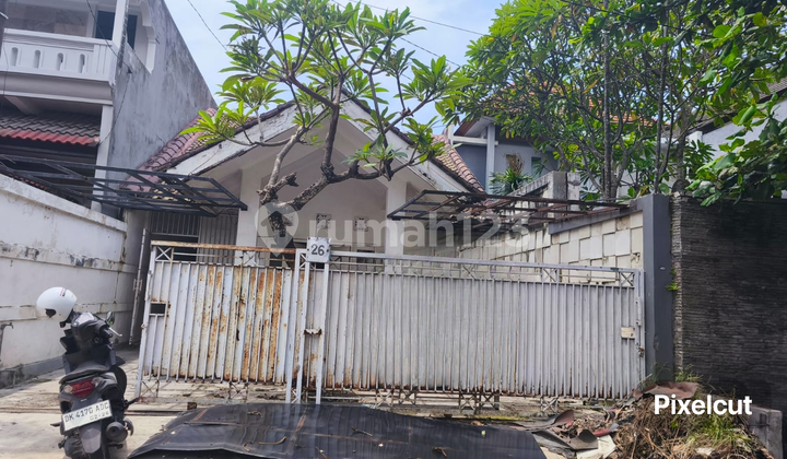 Rumah Lantai 1 di Jalan Ciung Wanara Renon