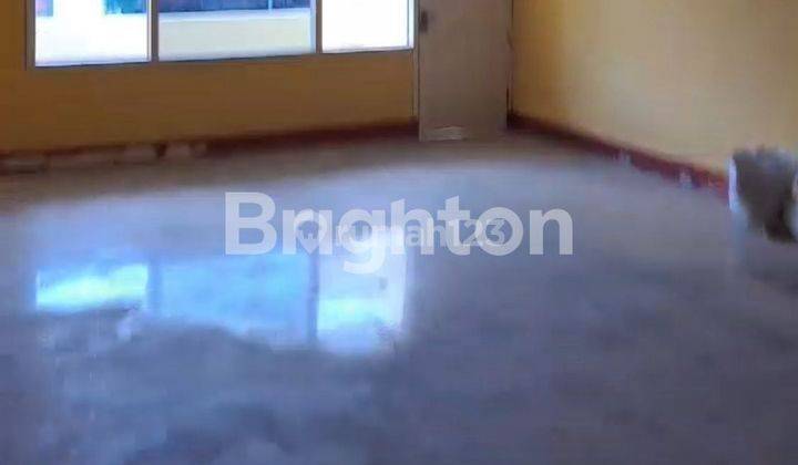  RUKO 3 LANTAI  LOKASI SANGAT STRATEGIS  COCOK UNTUK USAHA DAN KANTOR 2