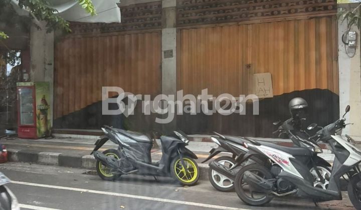 3-STORY SHOPHOUSE IN THE HEART OF DENPASAR CITY 3-STORY SHOPHOUSE IN THE HEART OF DENPASAR CITY