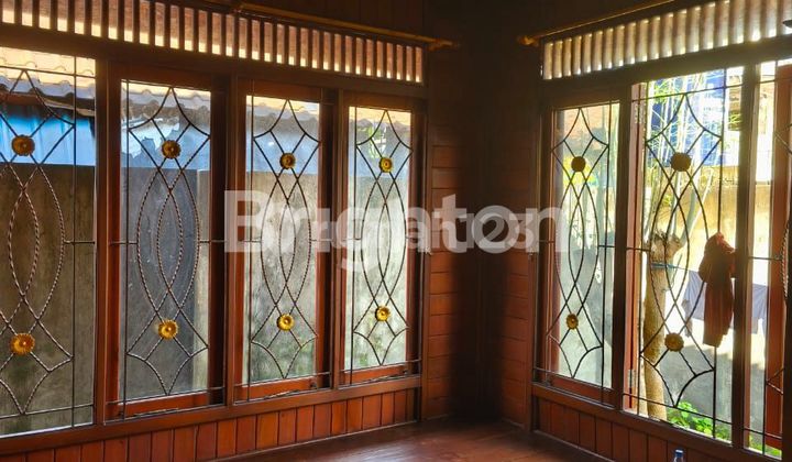 RUMAH SEMI VILLA DI JL TUKAD BATANGHARI  2