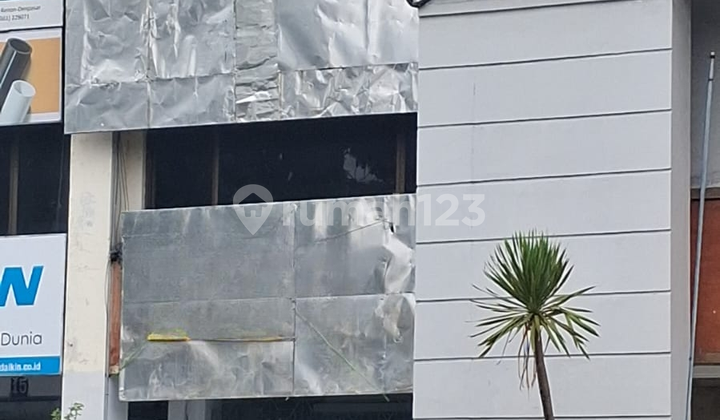 Ruko 3 Lantai di Jalan Niti Mandala Renon Dekat dengan Pusat Perkantoran