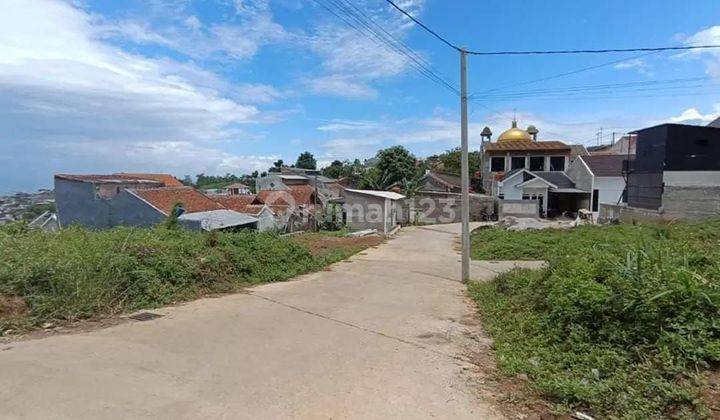 Rumah Hook 2 Lantai 10 Menit Tol Cileunyi 2