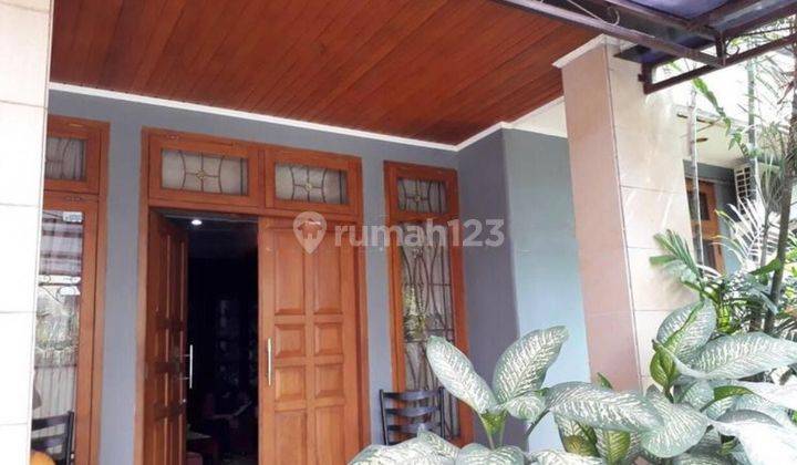 Rumah Bagus  Dekat SCBD di Tulodong Bawah Jakarta Selatan 1