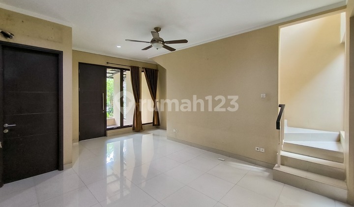 Rumah Modern Minimalis Discovery Residence Bintaro 2