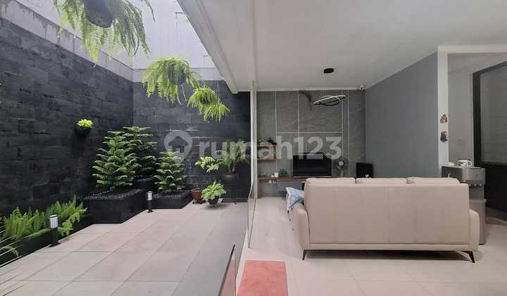 Nice House In Discovery Bintaro Jaya Sector 9