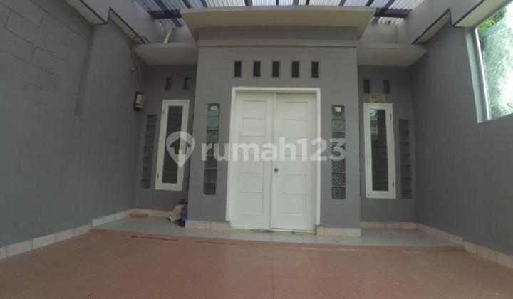 Rumah Bagus Di Jl Darmajaya, Villa Pejaten Town House Pejaten Barat Jakarta Selatan