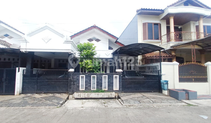 Rumah Bagus di Villa Bintaro Indah, Pondok Aren Tangerang Selatan Rumah Bagus di Villa Bintaro Indah, Pondok Aren Tangerang Selatan