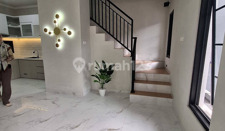 Rumah Baru Bangun Di Dekat Bintaro Tangerang Selatam