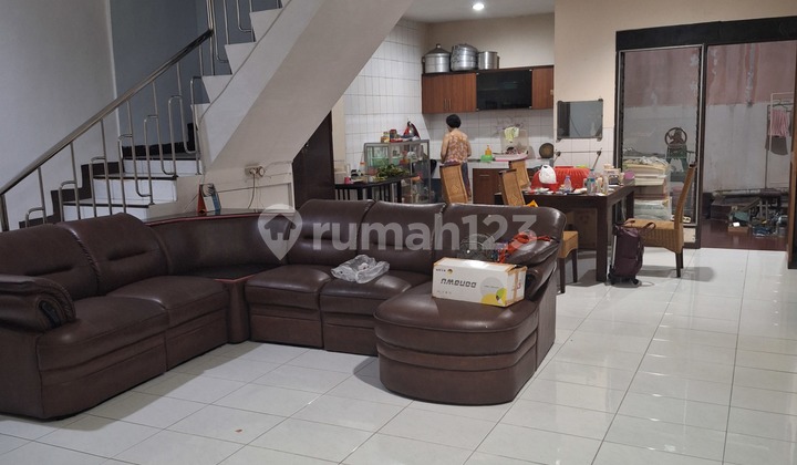 Rumah Lokasi bagus Disewakan di Kota Semarang 1